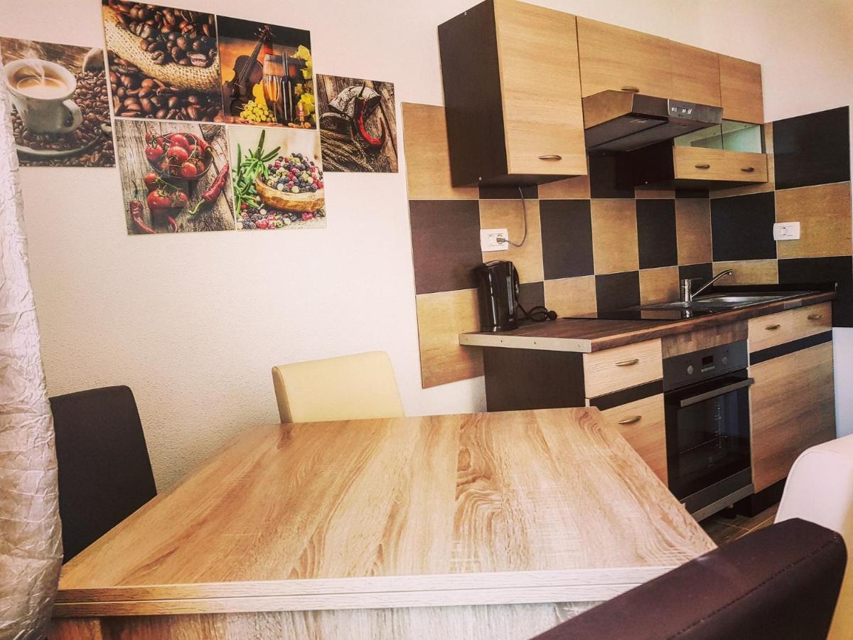 Apartmani Marina Gradac Gradac  Εξωτερικό φωτογραφία